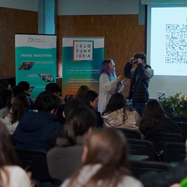Pense Industria 01